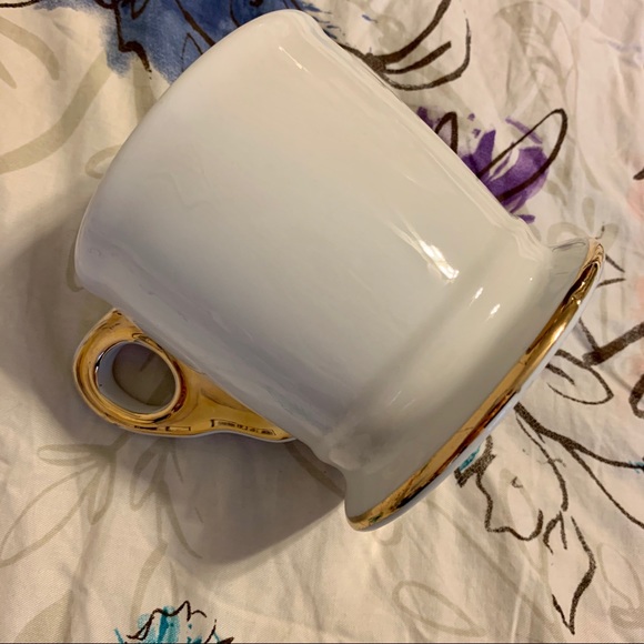 💛 Gold and White Monogrammed Anthropologie Mug - Picture 4 of 10
